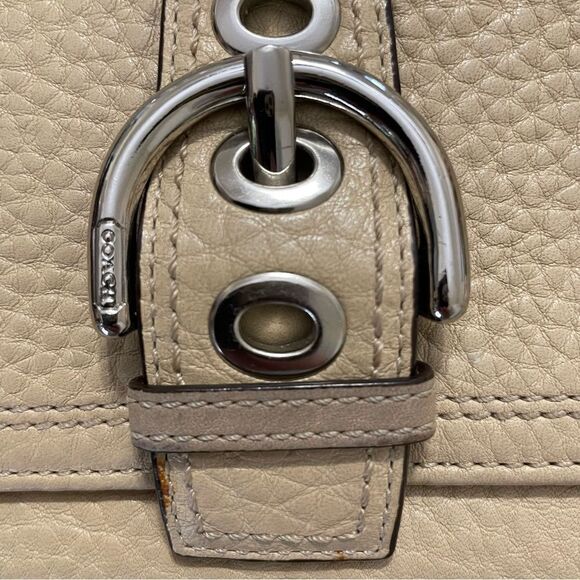 Coach Cream Pebbled Leather Soho Checkbook Wallet - Picture 10 of 10